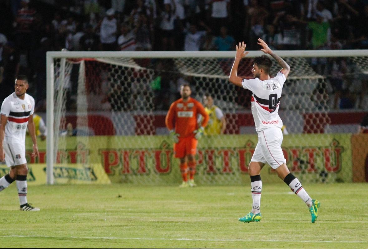 No Arruda, Tricolor disputa liderana do grupo A com time de Alagoas