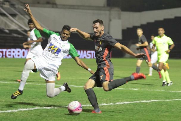 Em crise, Sport perde chances e não bate Belo Jardim no Luiz Lacerda