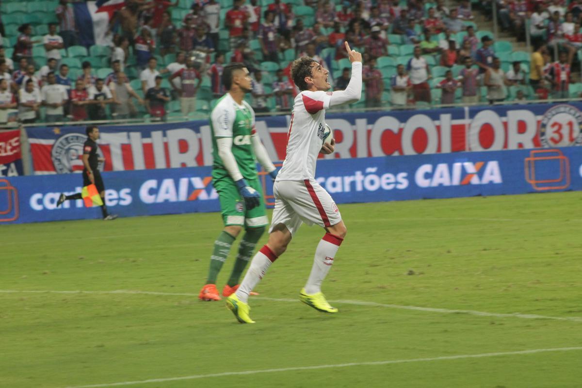 Nutico sofreu para criar na Arena Fonte Nova e acabou derrotado pelo Bahia