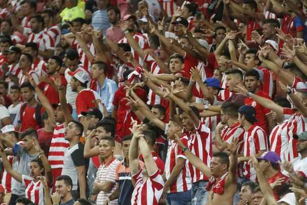 Com um jogador a mais, Nutico vence Cuiab por 2 a 1 e tem vantagem do empate  para avanar na Copa do Brasil