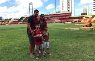 Joo Rafael, de sete anos, deixou linfoma para trs e conheceu jogadores do Leo