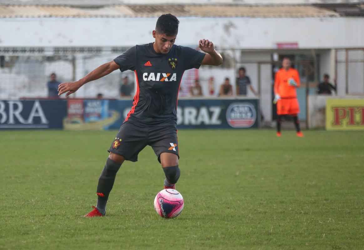 Sport joga melhor, mas apresenta falhas no ataque e empata em 1 a 1 com o Salgueiro