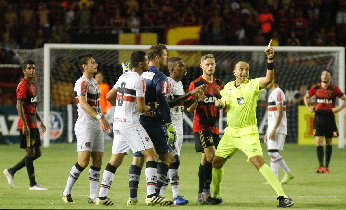 Rubro-negros e tricolores se reencontraram na noite desta quarta-feira para partida decisiva pelo Campeonato Pernambucano