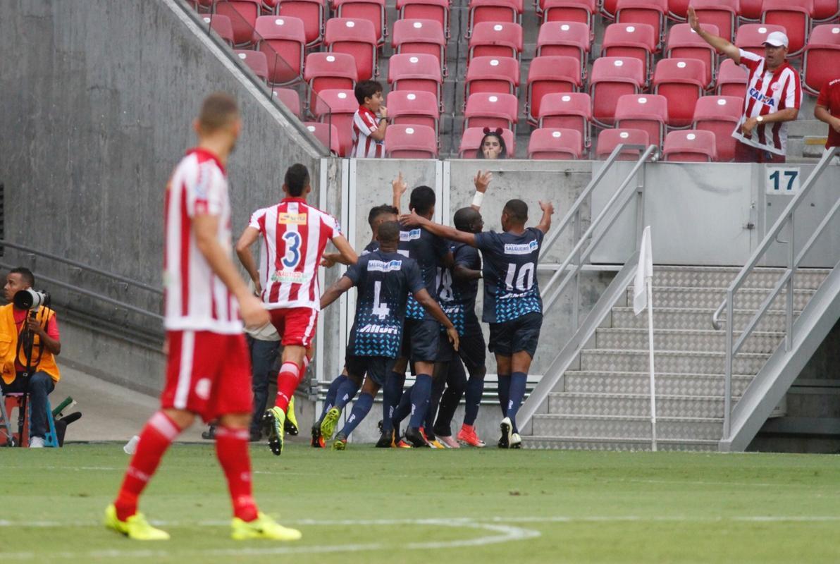 Arena de Pernambuco se encheu para duelo da semifinal do Pernambucano