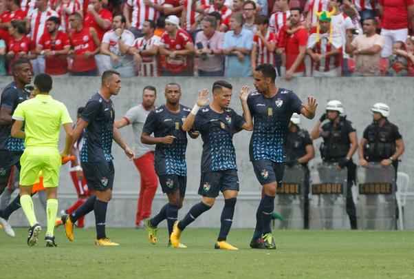 Arena de Pernambuco se encheu para duelo da semifinal do Pernambucano