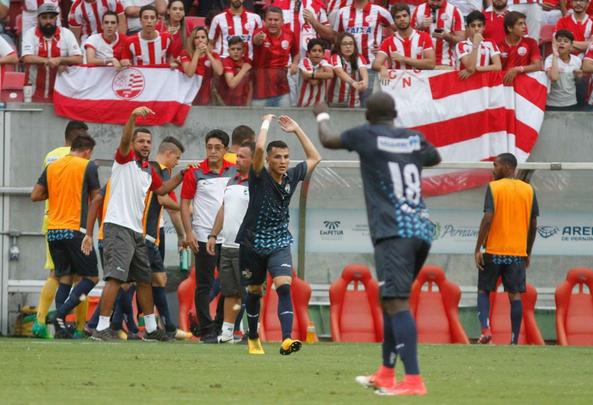 Arena de Pernambuco se encheu para duelo da semifinal do Pernambucano