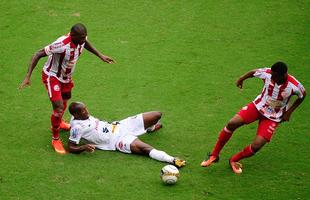 Em jogo tenso, N�utico segurou placar de 2 a 1 e levou ta�a estadual depois de 13 anos