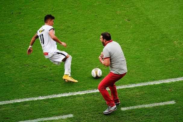Em jogo tenso, Náutico segurou placar de 2 a 1 e levou taça estadual depois de 13 anos