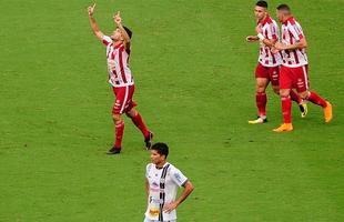 Em jogo tenso, N�utico segurou placar de 2 a 1 e levou ta�a estadual depois de 13 anos