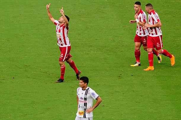 Em jogo tenso, Náutico segurou placar de 2 a 1 e levou taça estadual depois de 13 anos