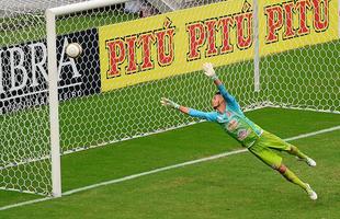 Em jogo tenso, N�utico segurou placar de 2 a 1 e levou ta�a estadual depois de 13 anos