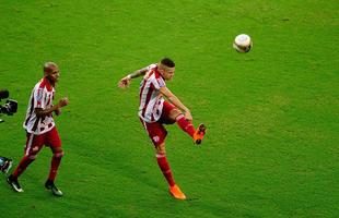 Em jogo tenso, N�utico segurou placar de 2 a 1 e levou ta�a estadual depois de 13 anos