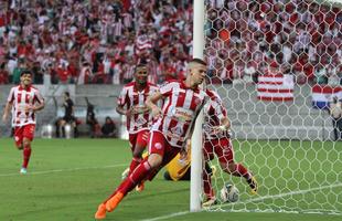 Em jogo tenso, N�utico segurou placar de 2 a 1 e levou ta�a estadual depois de 13 anos