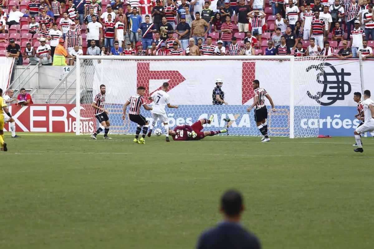 Equipes tiveram boas chances de gol, mas pecaram bastante na finaliza��o e ficaram no empate