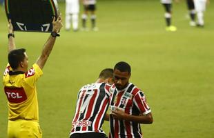 Equipes tiveram boas chances de gol, mas pecaram bastante na finaliza��o e ficaram no empate