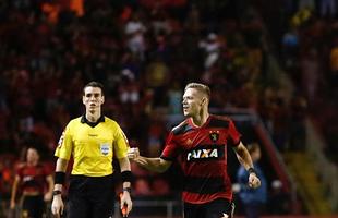 O Le�o recebeu o Tricolor de A�o neste domingo, na Ilha do Retiro, em busca da primeira vit�ria em casa no Brasileir�o