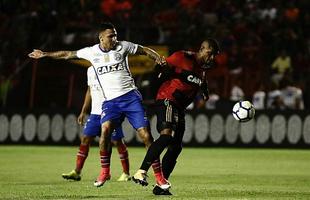 O Le�o recebeu o Tricolor de A�o neste domingo, na Ilha do Retiro, em busca da primeira vit�ria em casa no Brasileir�o