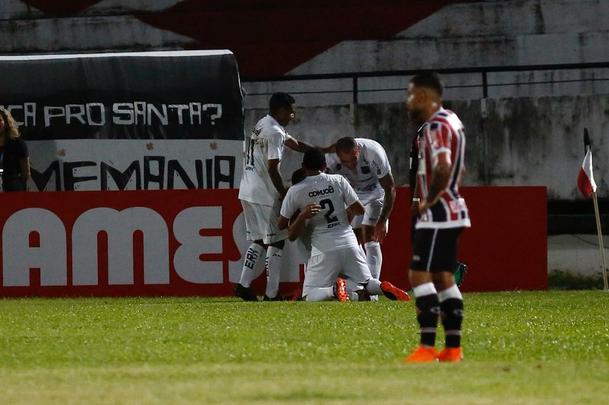 Na etapa complementar, o Tricolor sofreu mais um gol e chegou a precisar de seis gols para classificar. Hericles ainda diminuiu, mas o placar encerrou 4 a 1 para o ABC.