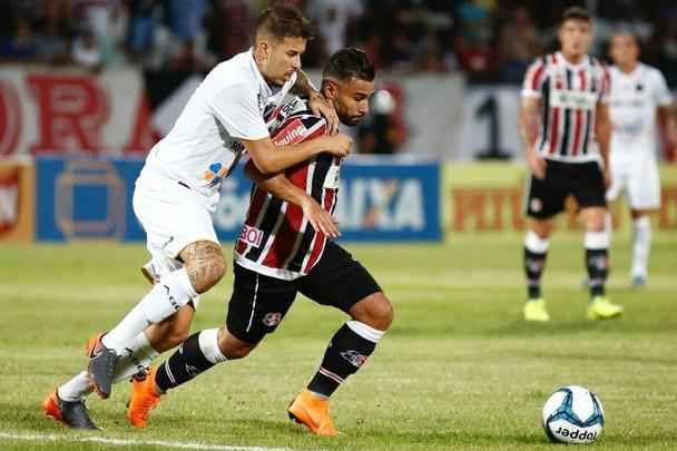 Na etapa complementar, o Tricolor sofreu mais um gol e chegou a precisar de seis gols para classificar. Hericles ainda diminuiu, mas o placar encerrou 4 a 1 para o ABC.