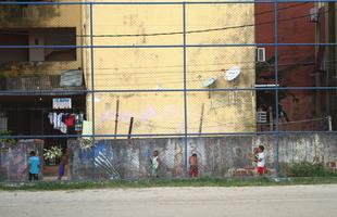 Campo de terra localizado no bairro da Torre, no Recife, reduto de peladeiros da regio, onde vrios talentos e histrias de vida se encontram diariamente
