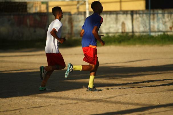Campo de terra localizado no bairro da Torre, no Recife, reduto de peladeiros da regio, onde vrios talentos e histrias de vida se encontram diariamente