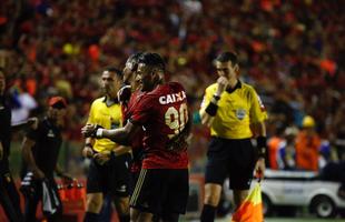 Ap�s um in�cio de jogo aberto, com o Sport realizando marca��o alta e o Atl�tico-MG apostando na velocidade dos atacantes, o Le�o largou na frente na etapa inicial e abriu o placar com Rog�rio.