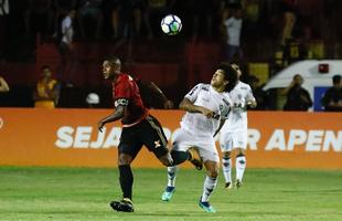 Ap�s um in�cio de jogo aberto, com o Sport realizando marca��o alta e o Atl�tico-MG apostando na velocidade dos atacantes, o Le�o largou na frente na etapa inicial e abriu o placar com Rog�rio.