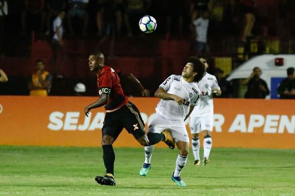 Após um início de jogo aberto, com o Sport realizando marcação alta e o Atlético-MG apostando na velocidade dos atacantes, o Leão largou na frente na etapa inicial e abriu o placar com Rogério.