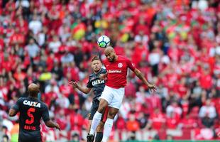 Jogando fora de casa, Le�o suportou press�o do advers�rio e garantiu mais um ponto importante na disputa pelo Campeonato Brasileiro