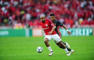 Jogando fora de casa, Le�o suportou press�o do advers�rio e garantiu mais um ponto importante na disputa pelo Campeonato Brasileiro