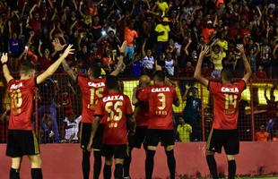 Gol de Fellipe Bastos d� vit�ria do Sport sobre o Atl�tico-PR por 1 a 0, na Ilha do Retiro