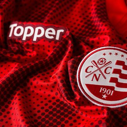 Nova camisa com detalhe alusivo à volta aos Aflitos estreia neste sábado contra o Remo, pela Série C