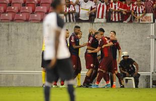 Na Arena de Pernambuco, N�utico vence o Remo por 3 a 2 e sai do Z2 da s�rie C.