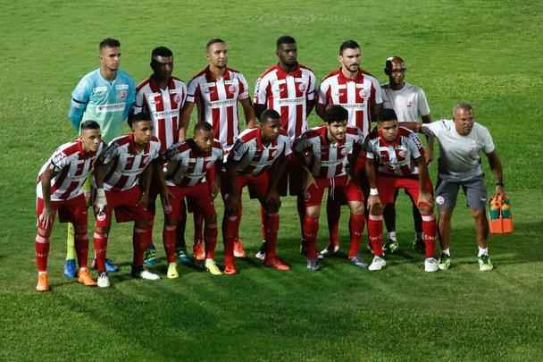 Clássico das Emoções no Arruda, em meio à Copa do Mundo, teve um público modesto para partida válida pela 10ª rodada da Série C