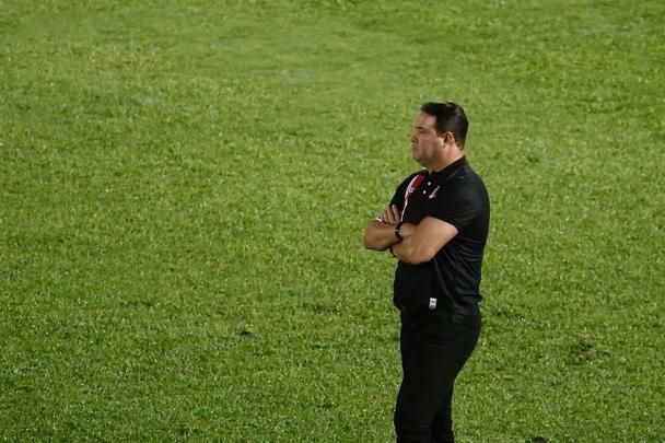 Clássico das Emoções no Arruda, em meio à Copa do Mundo, teve um público modesto para partida válida pela 10ª rodada da Série C