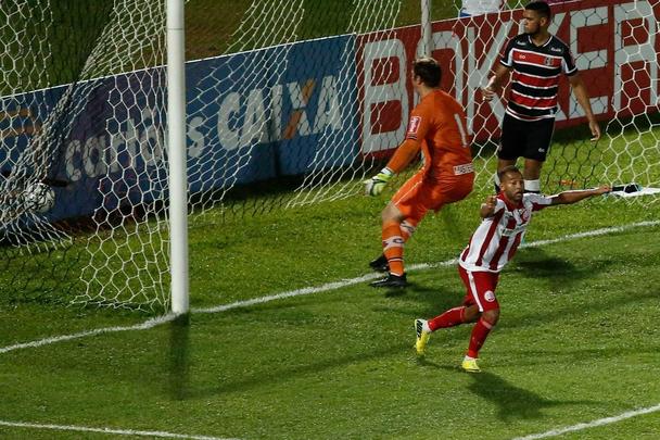 Clássico das Emoções no Arruda, em meio à Copa do Mundo, teve um público modesto para partida válida pela 10ª rodada da Série C