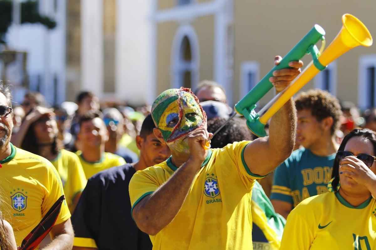 Torcedores deixaram apreenso para vibrar no fim da partida do Brasil