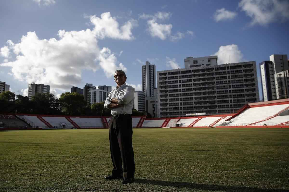 Autor do gol do ttulo em 1968, Ramos atualmente trabalha na recepo do setor de transportes do Ministrio Pblico de Pernambuco