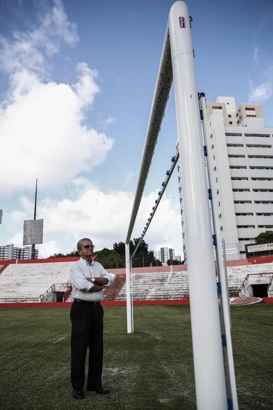 Autor do gol do ttulo em 1968, Ramos atualmente trabalha na recepo do setor de transportes do Ministrio Pblico de Pernambuco