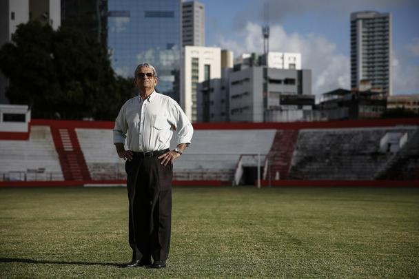 Autor do gol do título em 1968, Ramos atualmente trabalha na recepção do setor de transportes do Ministério Público de Pernambuco
