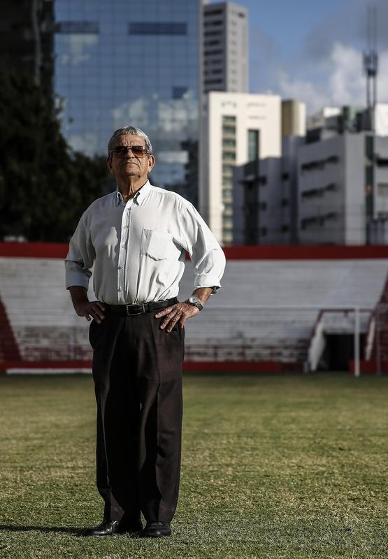 Autor do gol do ttulo em 1968, Ramos atualmente trabalha na recepo do setor de transportes do Ministrio Pblico de Pernambuco