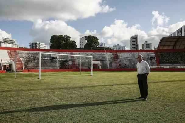 Autor do gol do título em 1968, Ramos atualmente trabalha na recepção do setor de transportes do Ministério Público de Pernambuco