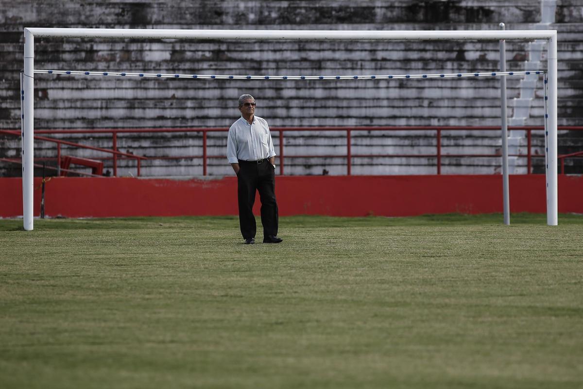 Autor do gol do ttulo em 1968, Ramos atualmente trabalha na recepo do setor de transportes do Ministrio Pblico de Pernambuco