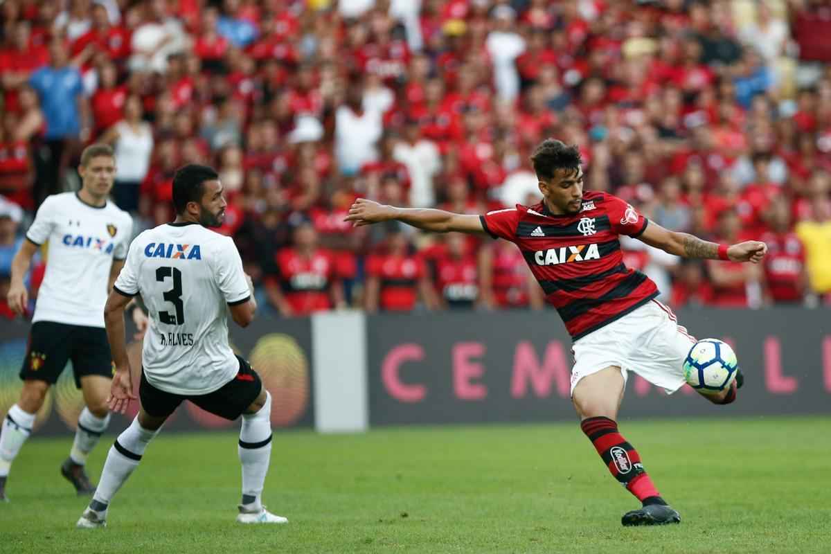 Com falhas na defesa, time de Claudinei Oliveira perde por 4 a 1 no Maracan e flerta com zona de rebaixamento