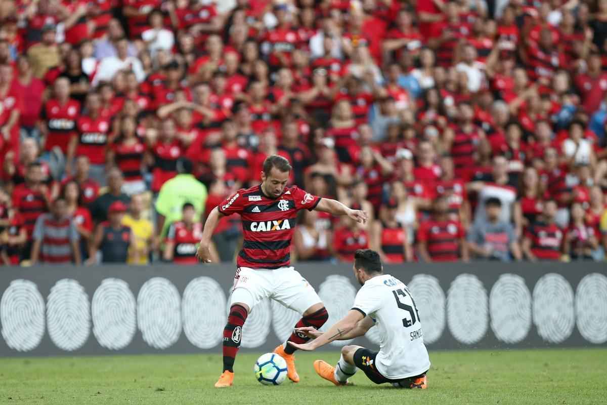 Com falhas na defesa, time de Claudinei Oliveira perde por 4 a 1 no Maracan e flerta com zona de rebaixamento