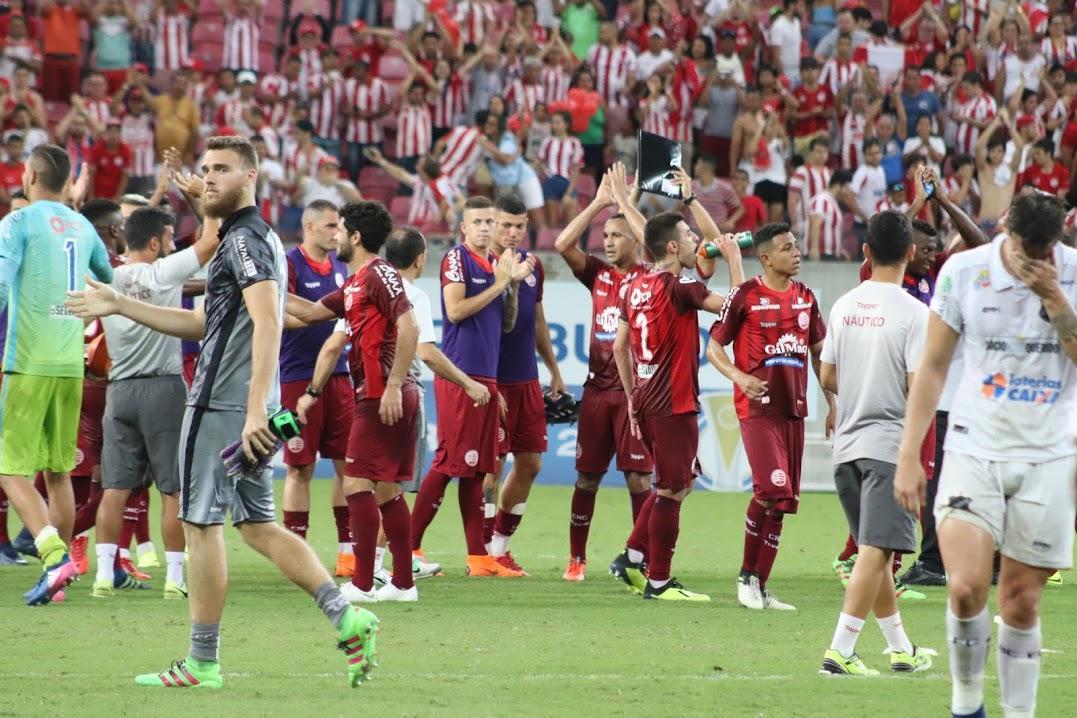 O time alvirrubro, bastante entrosado, deteve o domnio quase que absoluto do jogo, apresentando um futebol de grande consistncia ofensiva e velocidade. Alvirrubros e lderes do Grupo A, seguem para a partida contra o Remo, no prximo sbado, j classificados
