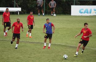 O Sport treinou nesta quarta-feira (08) com a presena do novo atacante do clube, Morato. 