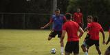O Sport treinou nesta quarta-feira (8) com a presena do novo atacante do clube, Morato
