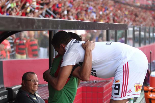 O duelo entre Sport x São Paulo marcou o reencontro dos meio-campistas Diego Souza e Everton Felipe com a torcida do Sport na Ilha do Retiro
