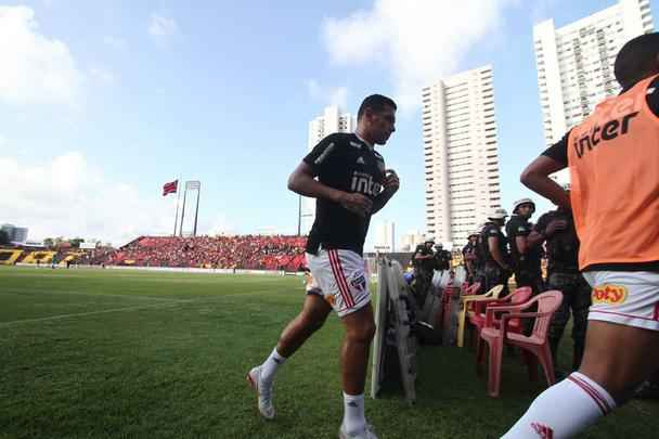 O duelo entre Sport x São Paulo marcou o reencontro dos meio-campistas Diego Souza e Everton Felipe com a torcida do Sport na Ilha do Retiro